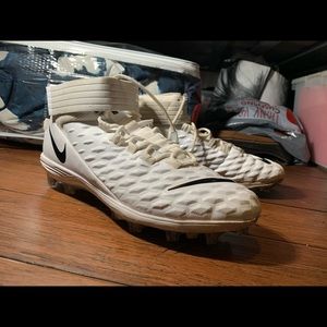 Nike Force Savage 2 Football Cleats